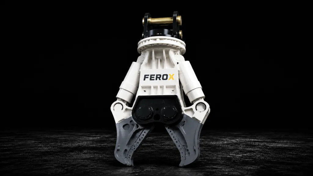 FEROX double cylinder hydraulic shear attachment for excavators with powerful cutting force for demolition and scrap metal recycling