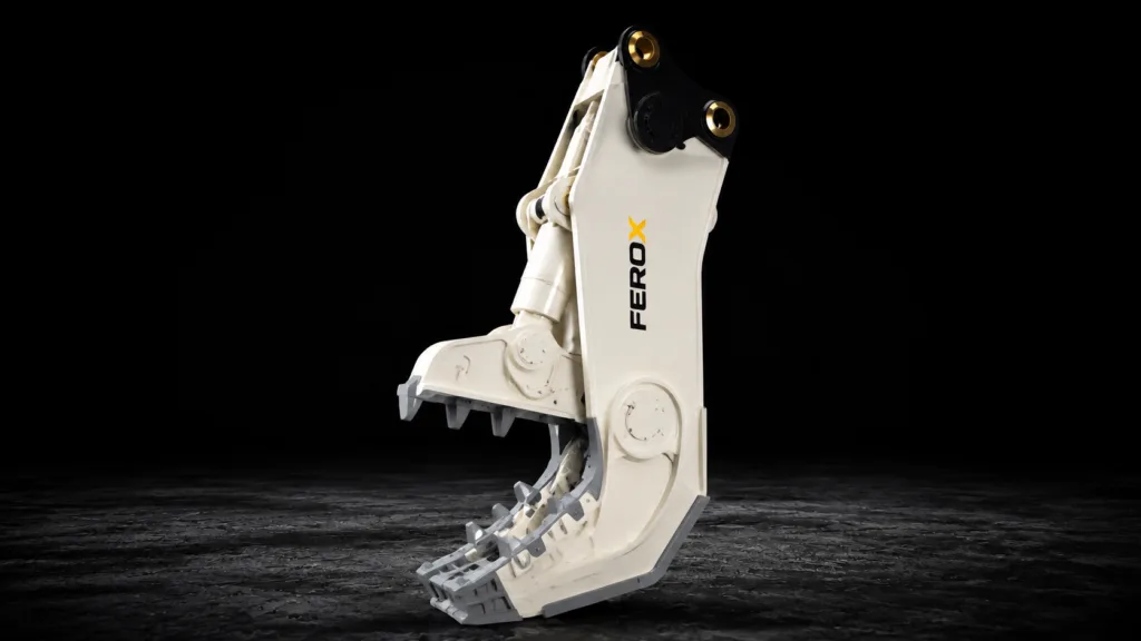 Hydraulic pulverizer attachment for excavator used in concrete demolition and material crushing applications