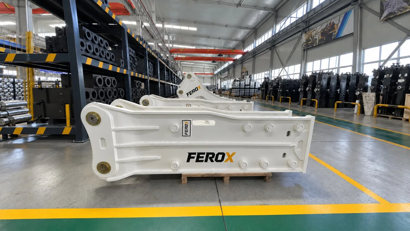 Soosan top type hydraulic breaker actual photo in FEROX workshop